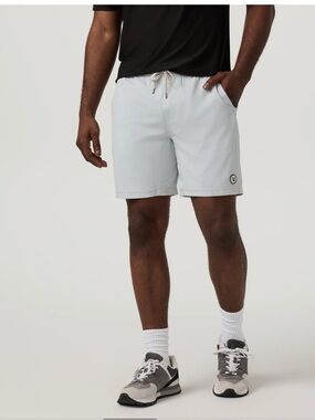 Men’s Vuori Kore Shorts Lined 7" - Sky Grey - Sz M